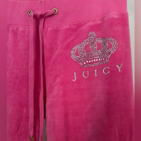 Iconic Juicy Couture velour tracksuit in a stunning pink shade 💕 - Picture 10 of 16